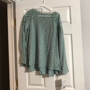 Long sleeve dress shirt