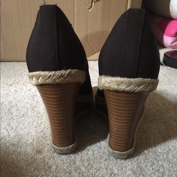 Brown and Tan Wedges - Picture 3 of 5