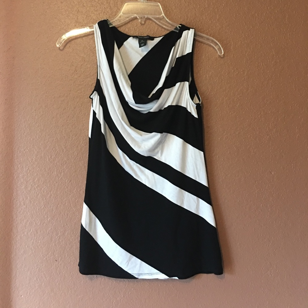 White House/Black Market Black and White blouse