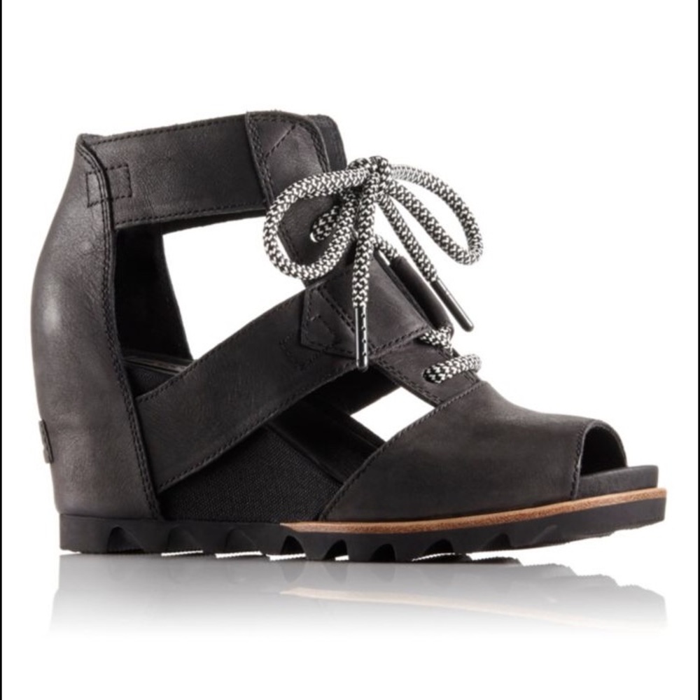 NWOT SOREL Joanie sandals