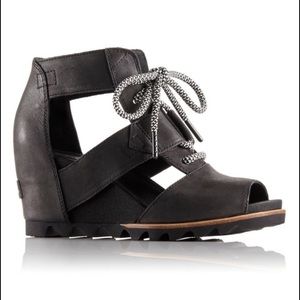 NWOT SOREL Joanie sandals