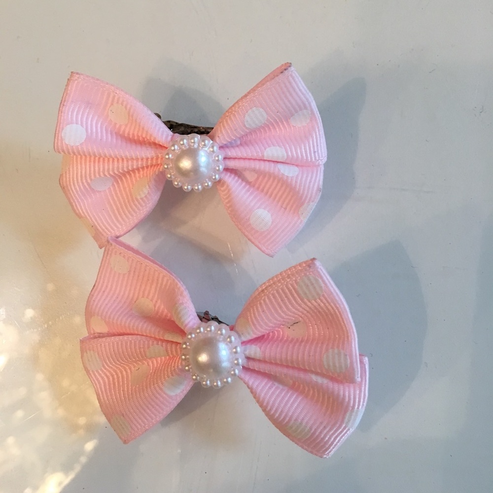 Pink polka dot barrettes