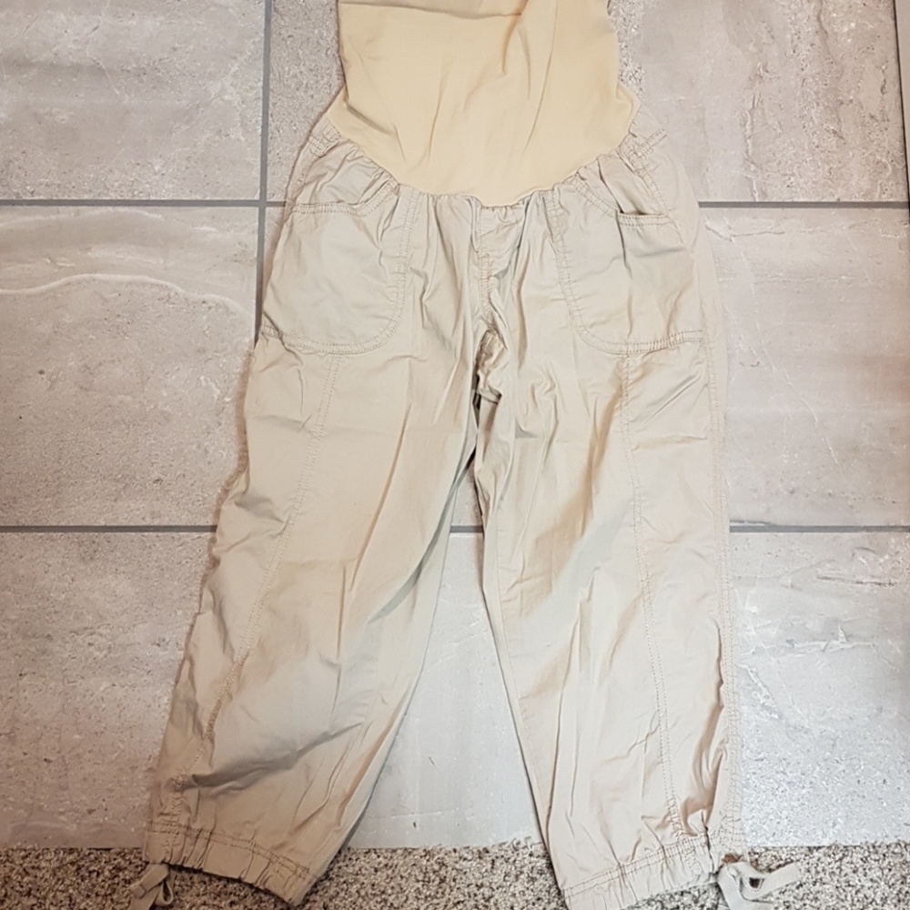 Maternity Capris