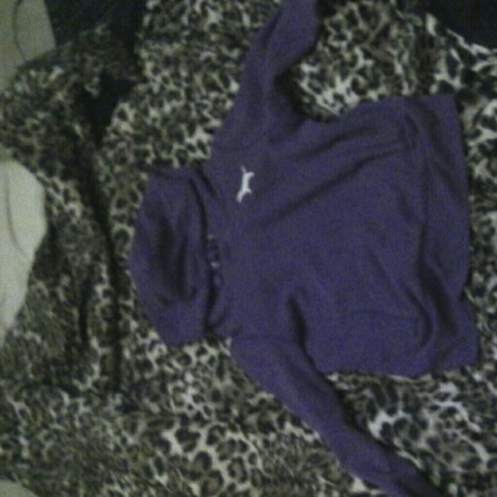 Pink hoodie\purple
