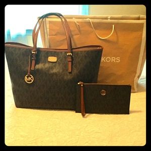 Brand new Michael Kors Purse and Hand bag