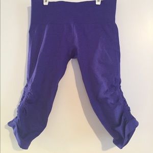 Lululemon In the Flow Crop.  Size 10
