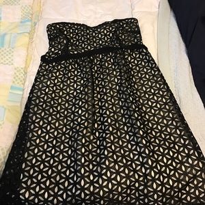 Strapless Motherhood Maternity dress.