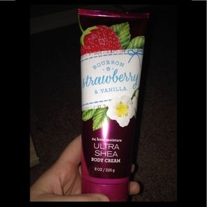 Bath & Body Works Bourbon Strawbry & Vanilla Cream