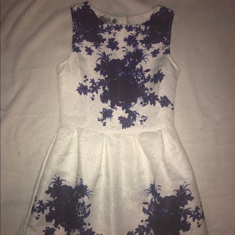 Fit 'n Flare Textured Floral Sleeveless Dress