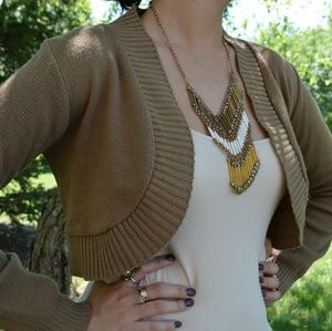 🎉 HP 🎉 Short Brown Cardigan