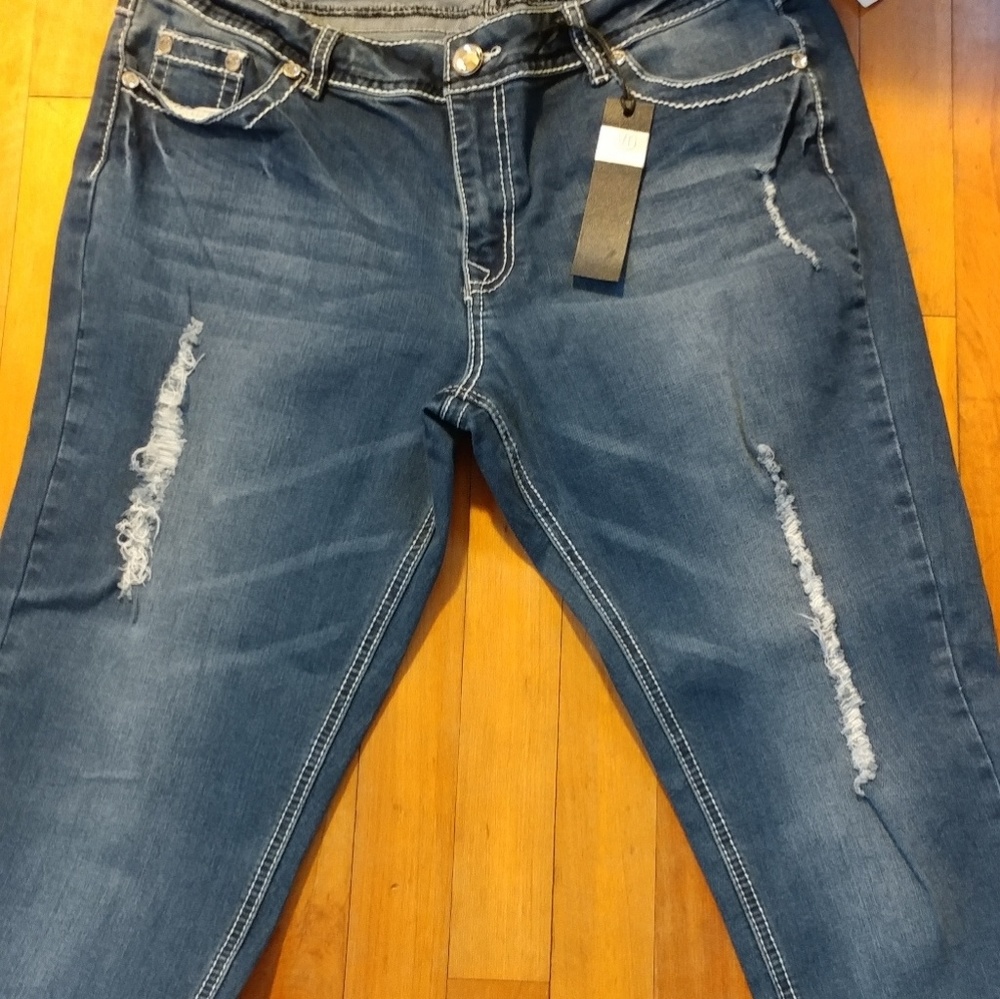 YMI Distressd Jeans