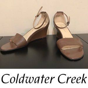 ⚡️ 2.5" wedge sandals