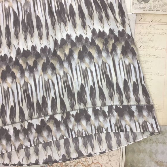 Express Blouse XS Tank Top Greys Abstract Boho - Picture 3 of 6