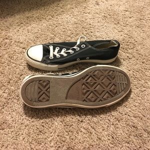 low top converse black