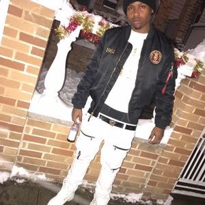 Meet your Posher, Esaun