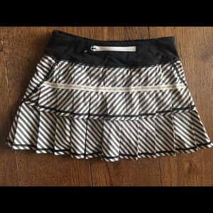 Lululemon run/tennis skirt