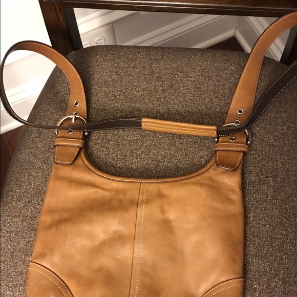 Authentic coach - Picture 2 of 2