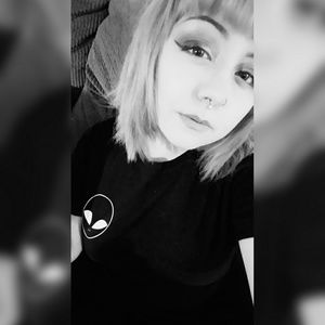 Meet your Posher, Aliegha