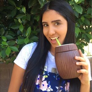 Meet your Posher, Valentina