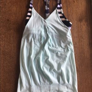 Lululemon sea green tank with built in bras