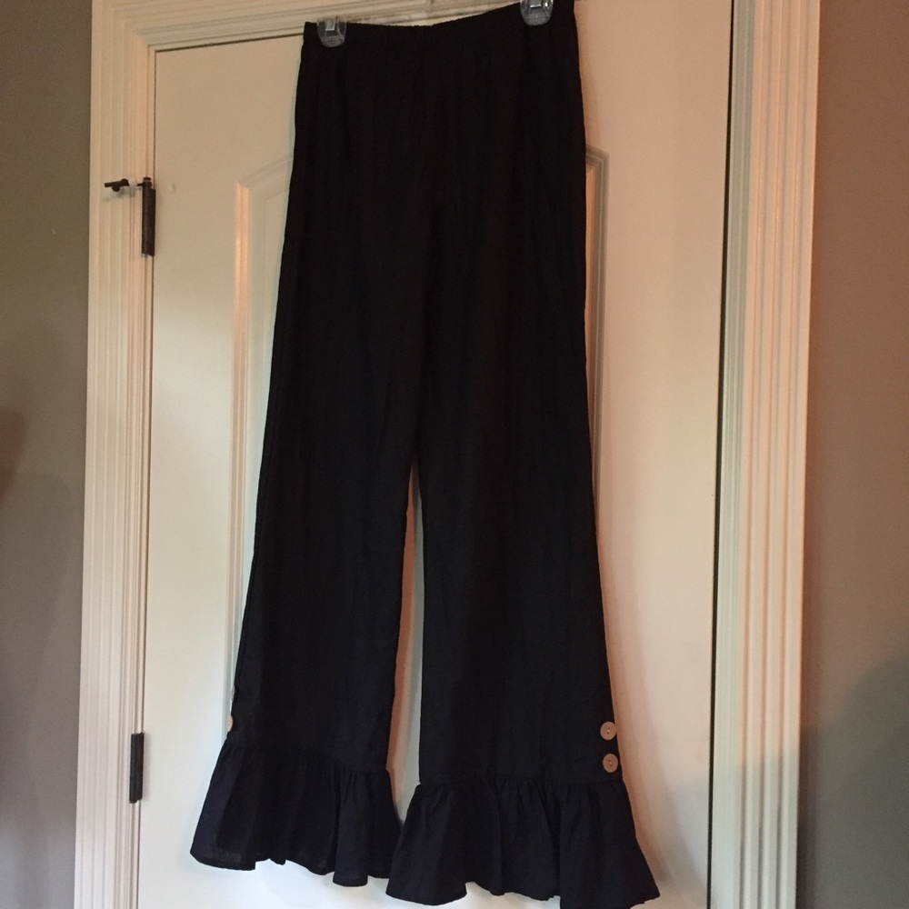 NWT boutique ruffle bottom linen pants