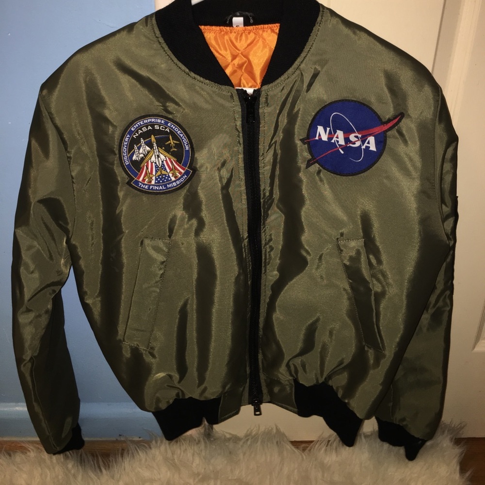 Bomber jacket