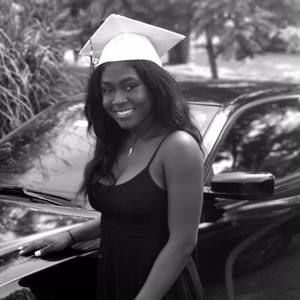 Meet your Posher, Sia