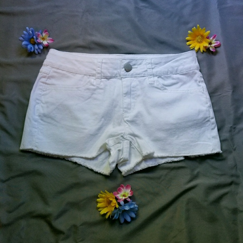 🌼White Shorts🌼