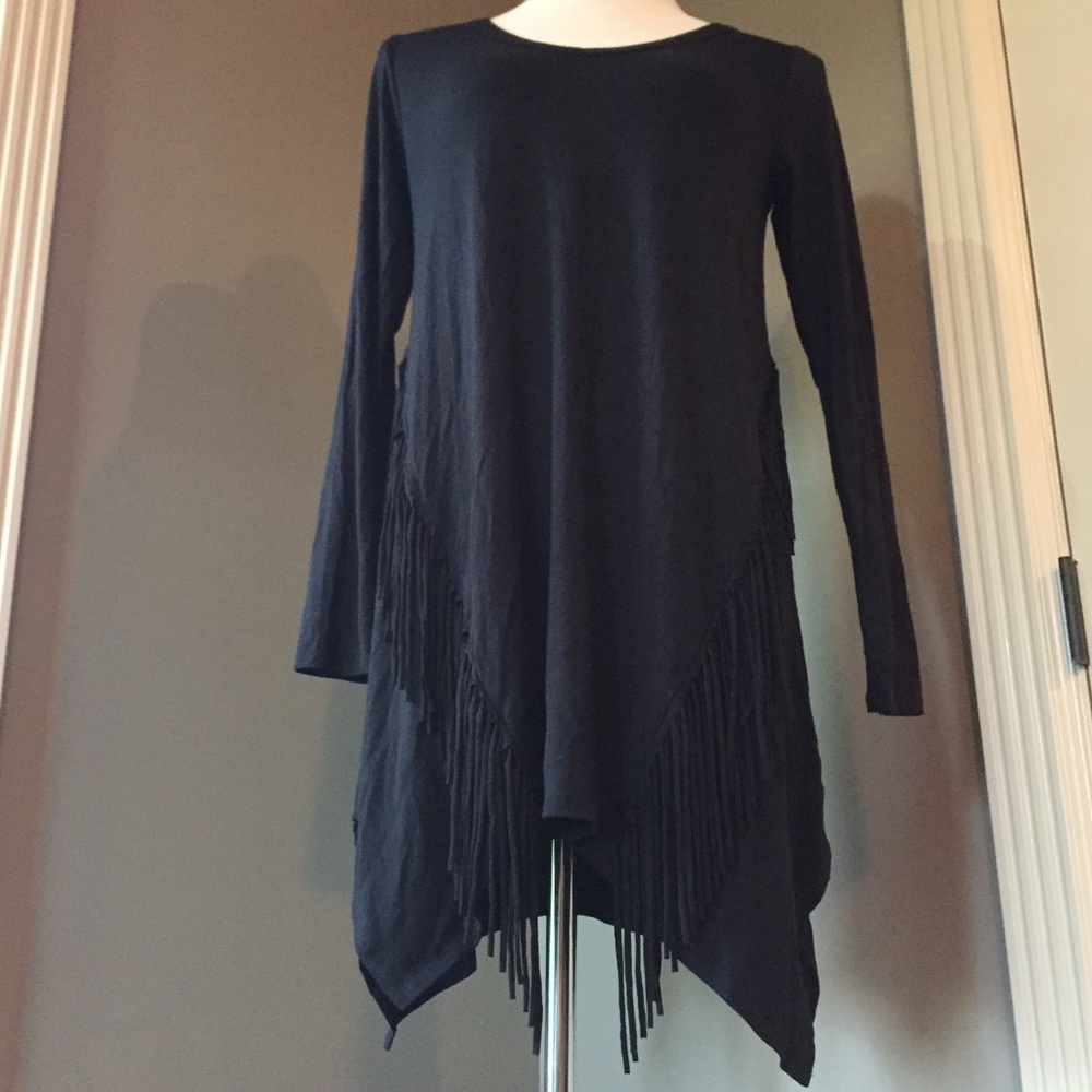 NWT fringe embellished top from boutique