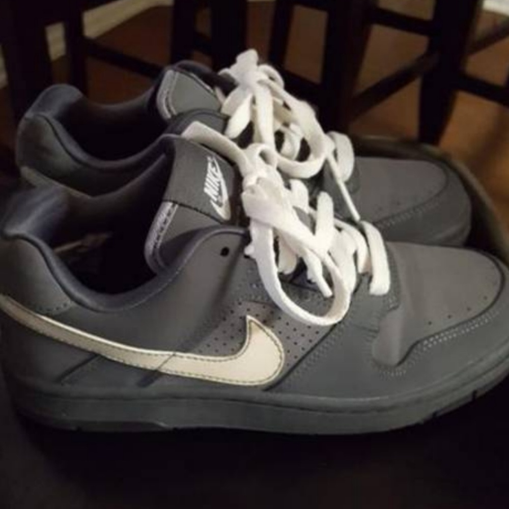 Nike delta force shoes