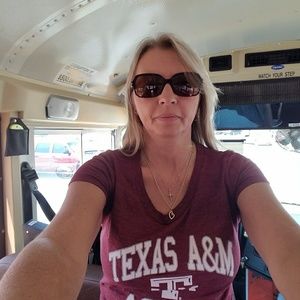 Meet your Posher, Linda