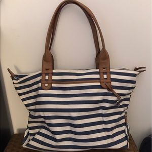 Stella and Dot "How Does She Do It" Tote