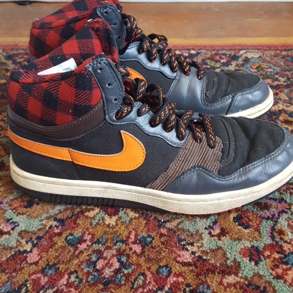 DONATED Nike Court Force hi tops
