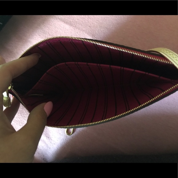 louis vuitton neverfull pochette - Picture 3 of 4