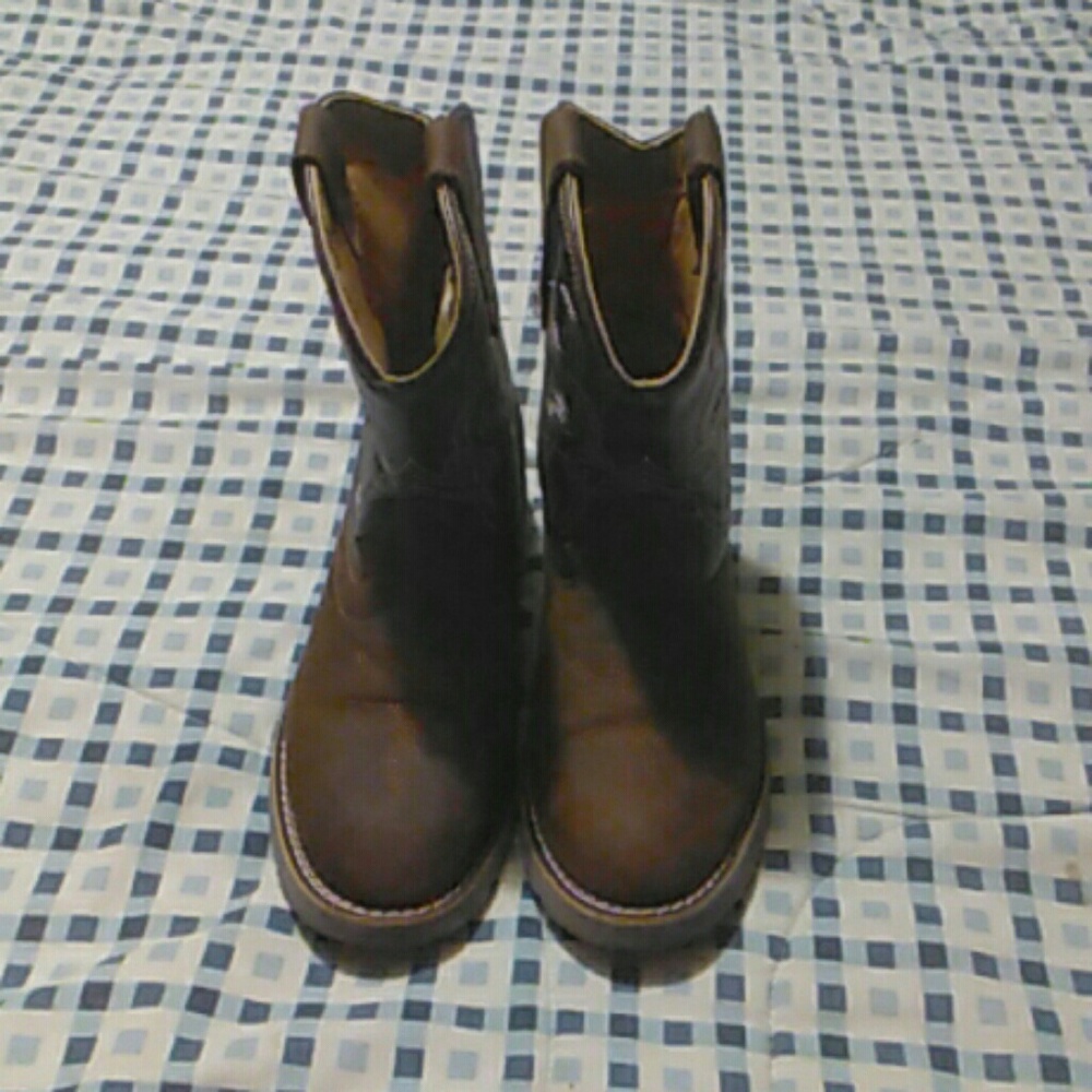 Country boots
