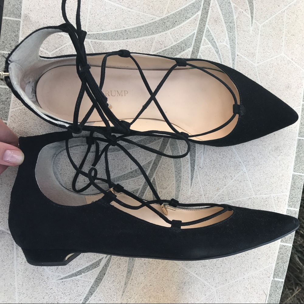 HOT Lace-up Flats