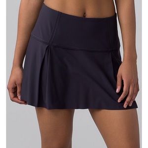 Lululemon lost in pace skirt NWT SZ 6R