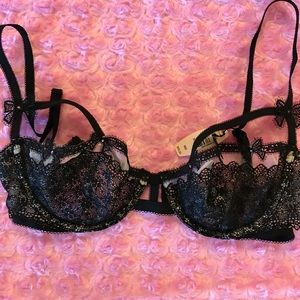 Sunday🎉🎀 Victoria's Secret bra