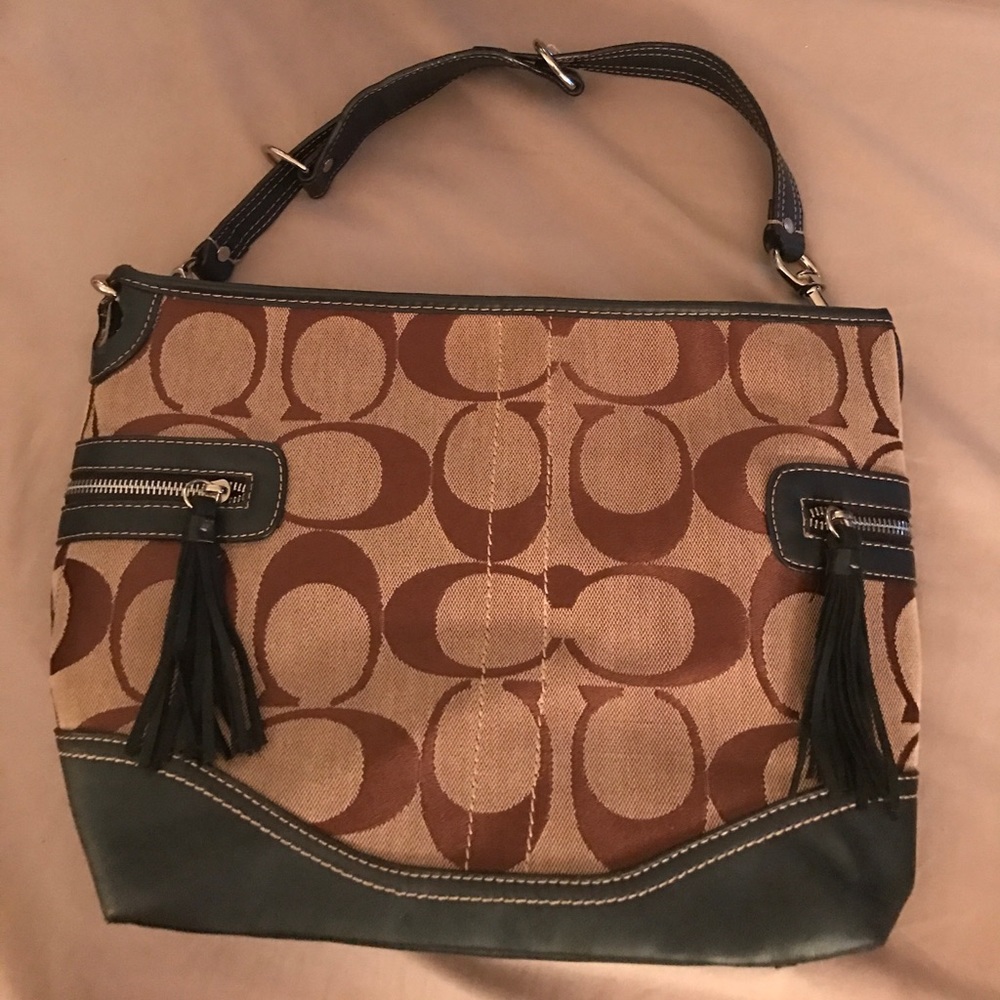 Gently used beautiful coach bag