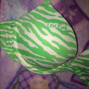 Victoria secret PINK bra size (32B)