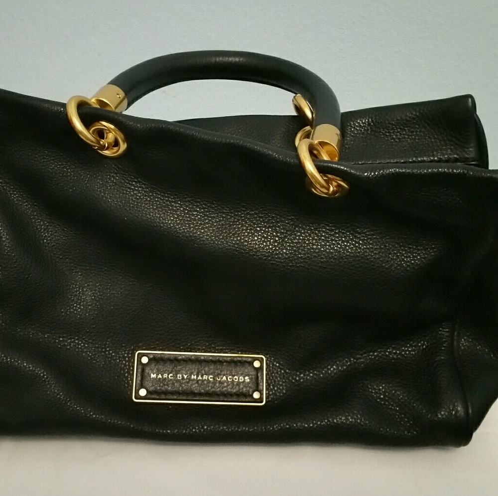 SOLD - Marc Jacobs Too Hot To Handle - black NWOT