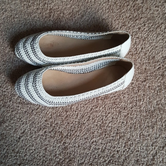 Shoes - Picture 2 of 3