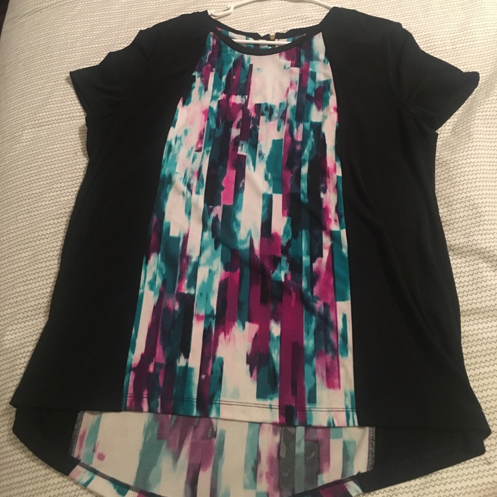 Stretchy blouse with zipper back detail