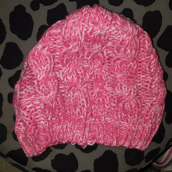 π₯SALEπ₯ ππ§£ PINK & WHITE WOOL Knit Cap Hat π§£π - Picture 2 of 4