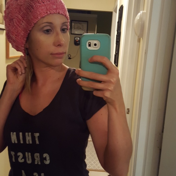π₯SALEπ₯ ππ§£ PINK & WHITE WOOL Knit Cap Hat π§£π - Picture 4 of 4