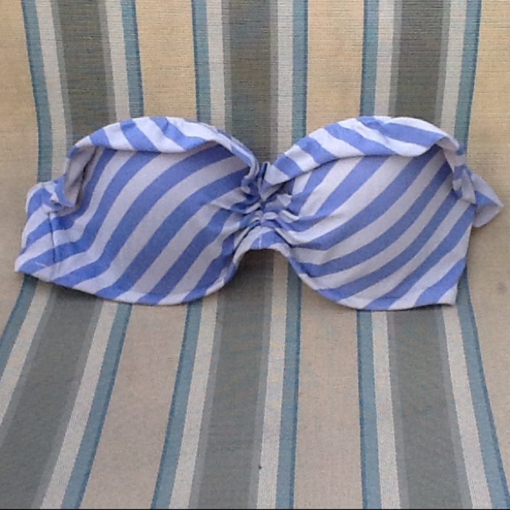 VS bikini top 36B padded cups.
