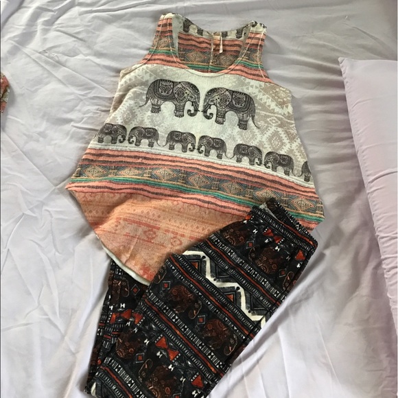 Elephant print top - Picture 2 of 2