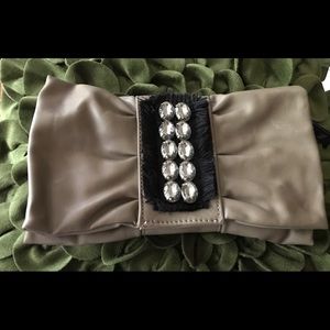 Simply Vera clutch, like new!!