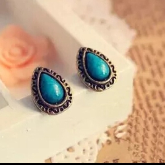 LAST PAIR - Picture 2 of 4