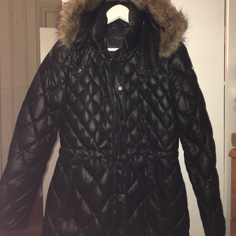 Make an offer ! Quilted coat with faux fur hood